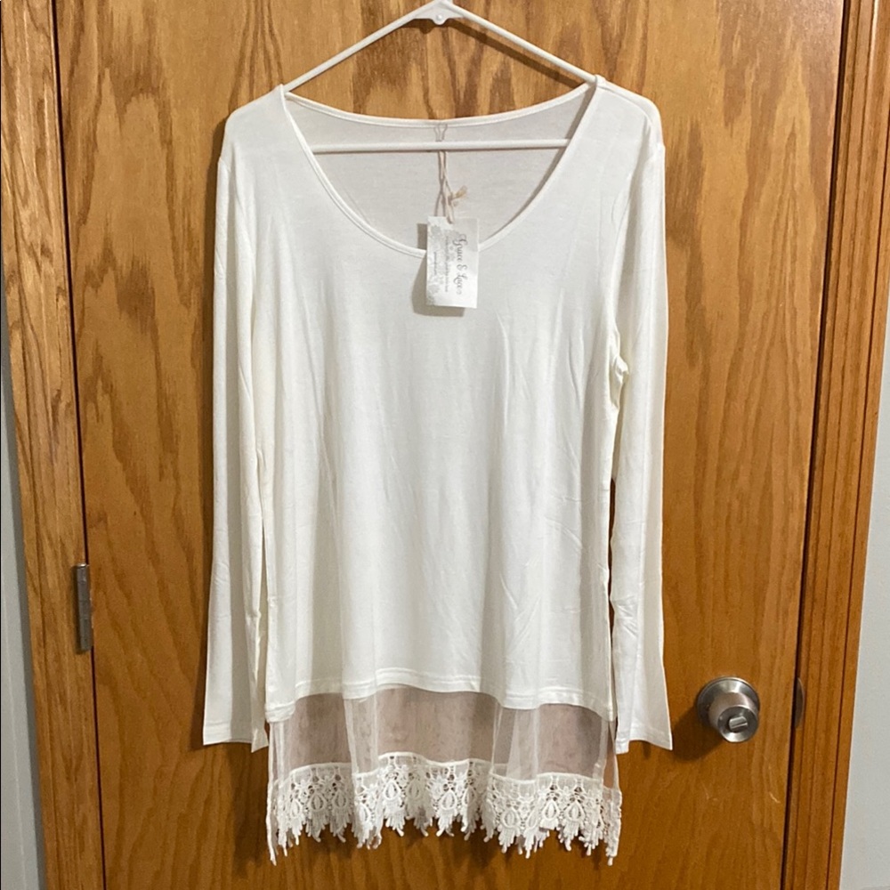 Grace & Lace White Tunic with Lace Detail